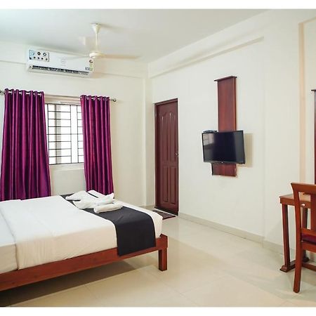 Hotel Hilite Inn Kochi Extérieur photo