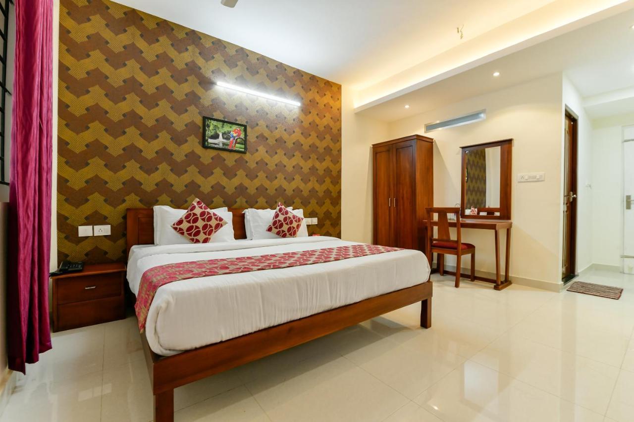 Hotel Hilite Inn Kochi Extérieur photo