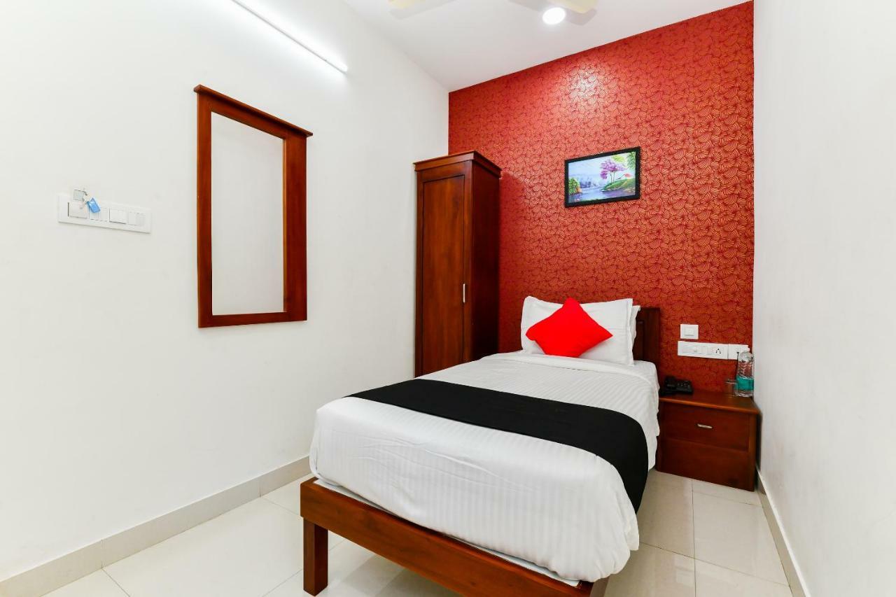 Hotel Hilite Inn Kochi Extérieur photo